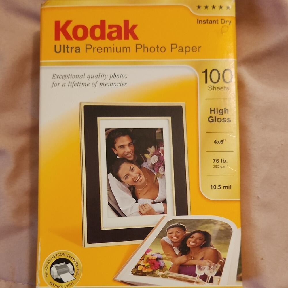 Kodak Ultra Premium Photo Paper - Yellow and White Packaging 100 Sheets